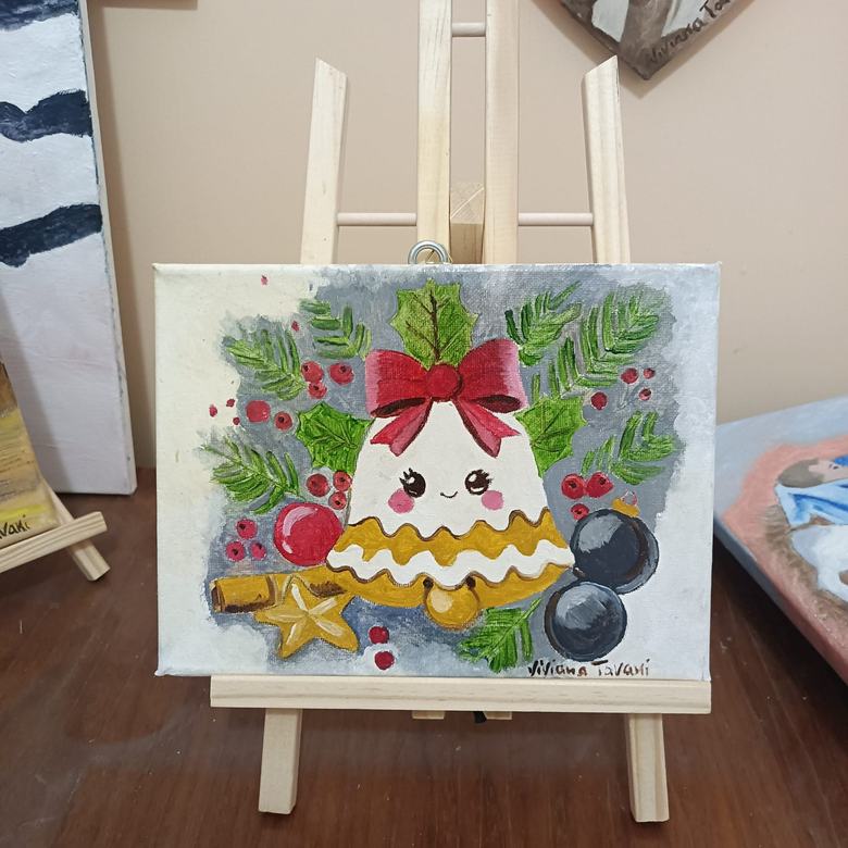 Quadro di un pudding sorridente con fiocco, agrifoglio e palline. Quadro a olio su tela.